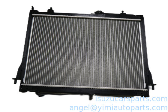 ISUZU DMAX2012 4JK1 Radiador 8981372770