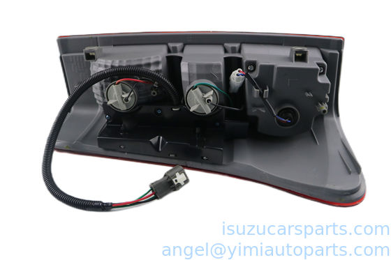 ISUZU DMAX 2012 Lâmpada traseira