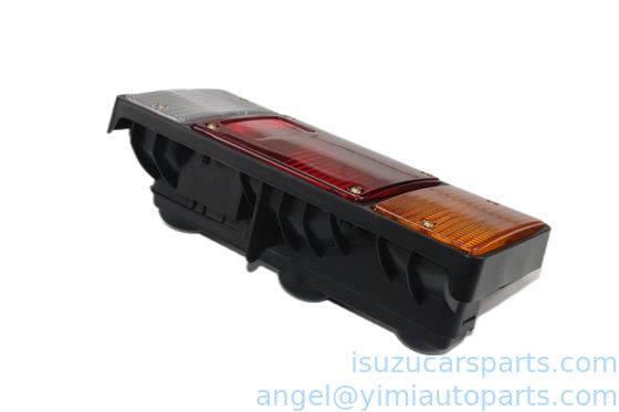 ISUZU 700P Lâmpada traseira 24V ASM R 8972133510
