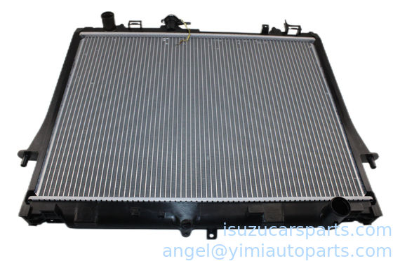 ISUZU DMAX2012 4JJ1 MT Radiador ASM 8981372731