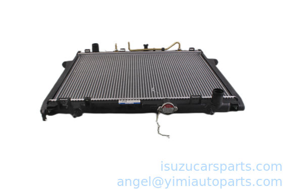 Radiador de alumínio 4JA1 ISUZU D MAX 8973633070 8973333512 8979431610